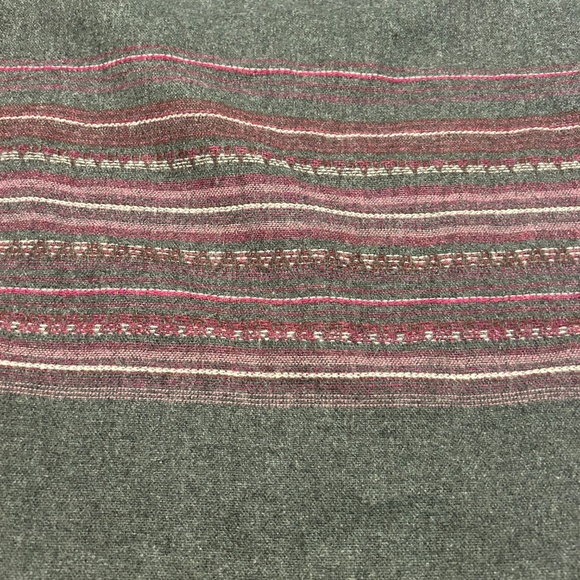 Wool blend fringed gray skirt with pink stitching, size 12P - Picture 3 of 7